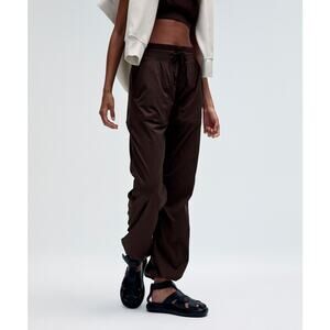 Lululemon 'Dance Studio' Brown Nylon Mid-Rise Pant Size 4